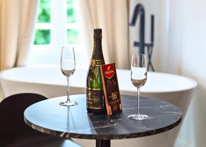 La Luxury - Hypercentre - Baignoire Confort - Ambiance 5 Etoiles Apartment